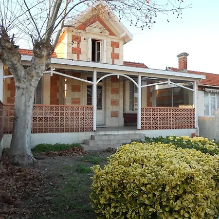 Holiday home Soulacaise Proche Du Marche